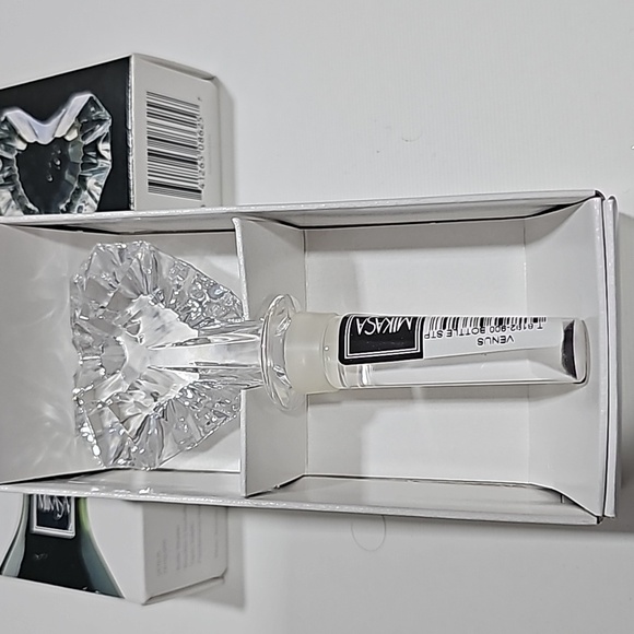 NIB MIKASA VENUS LEAD NEW CRYSTAL WINE VINTAGE BOTTLE STOPPER - Picture 1 of 6